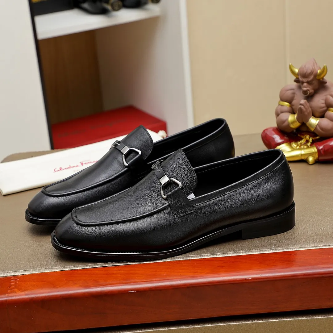 Men's shoes💰460🕷🕷[Ferragamo] Ferragamo's top men's business leather shoes💯Original copy of the official website, the upper is made of imported official website 1:1 material🍁Italian imported cowhide🇮🇹Imported cowhide lining. It’s definitely not made with ordinary craftsmanship, it’s the model used by celebrities! The factory’s craftsmanship is designed to create the most perfect shoes for trendy men! Colors available! Code number 38-44 (45.46 customized)......